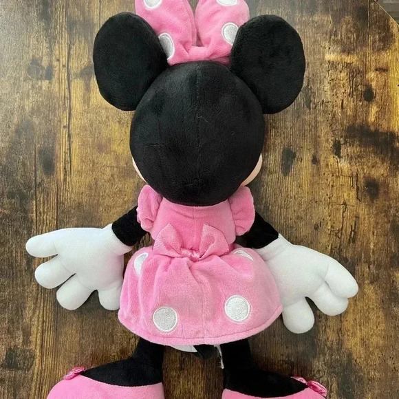 Disney Minnie Mouse plushie/stuffed animal - Picture 5 of 8
